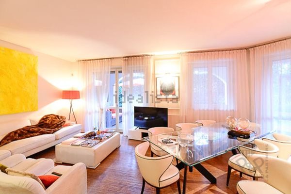 appartamento in vendita a Carate Brianza