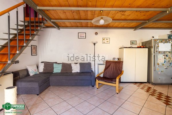 appartamento in vendita a Carate Brianza