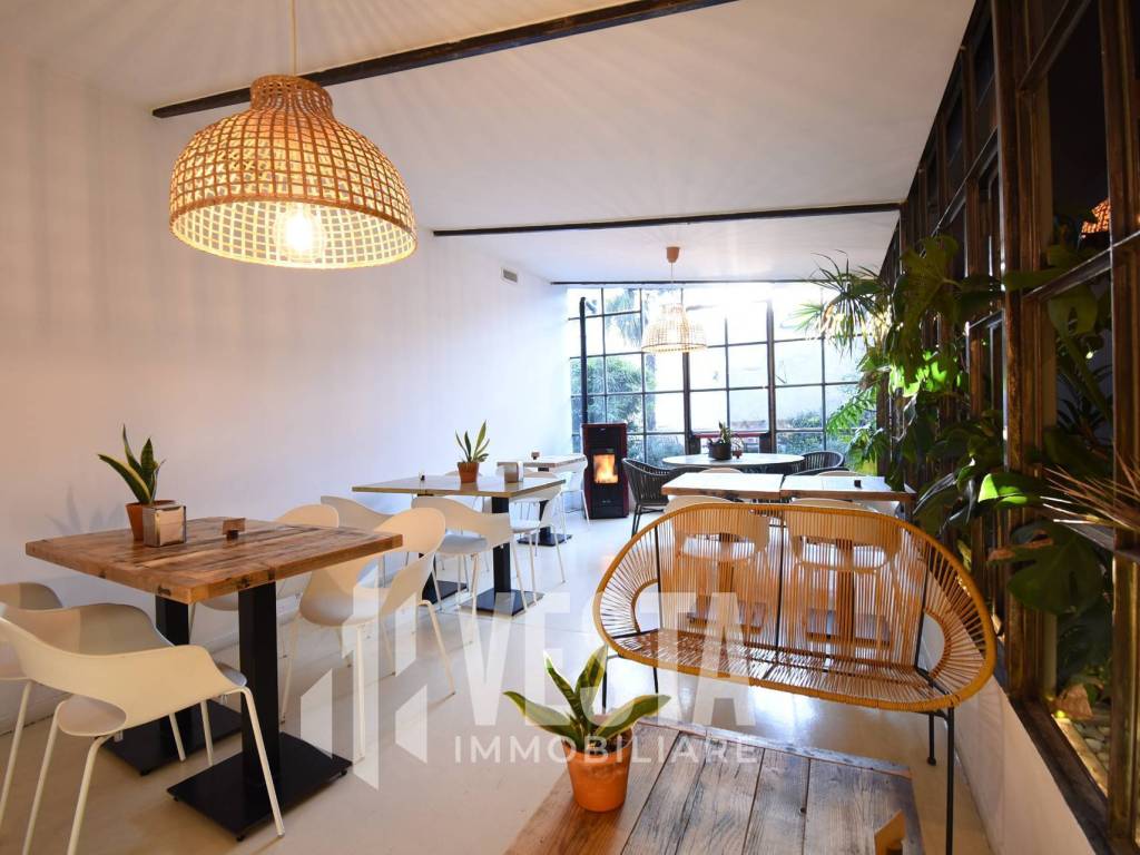 negozio in vendita a Carate Brianza