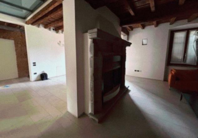 casa indipendente in vendita a Carate Brianza in zona Costa Lambro