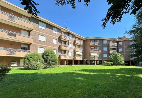 appartamento in vendita a Carate Brianza