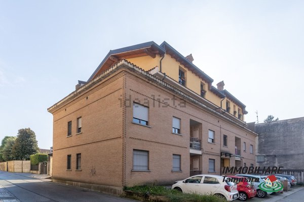 appartamento in vendita a Carate Brianza