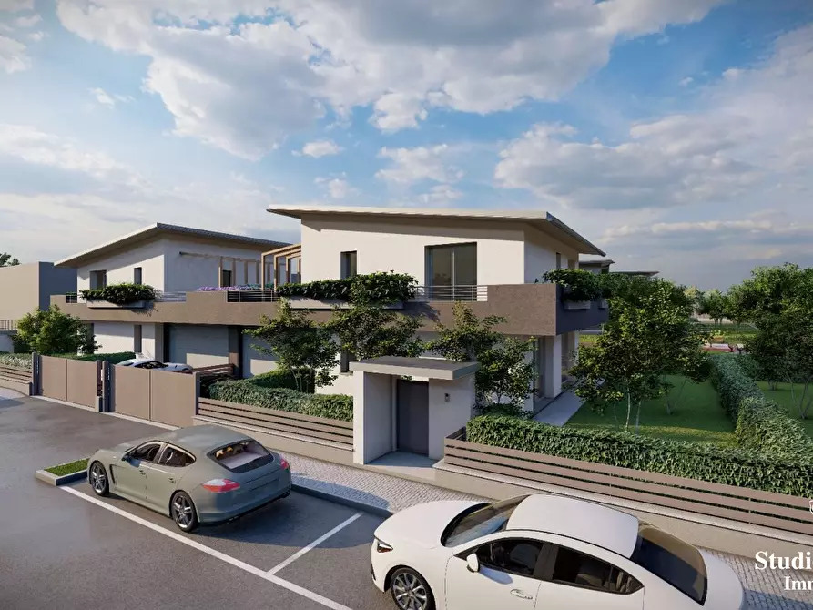 casa indipendente in vendita a Carate Brianza