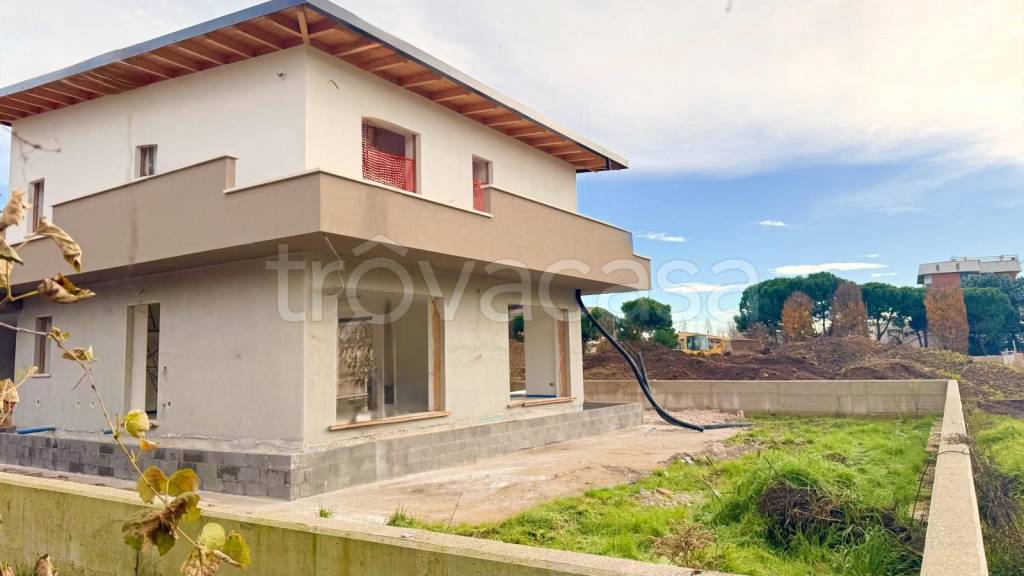 casa indipendente in vendita a Carate Brianza