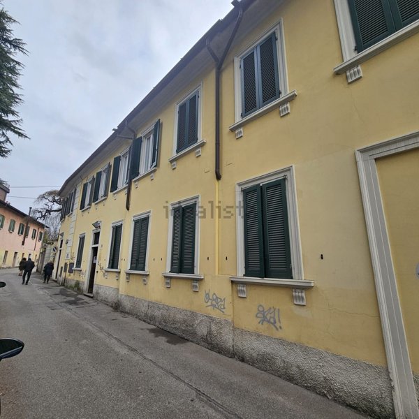 negozio in vendita a Carate Brianza