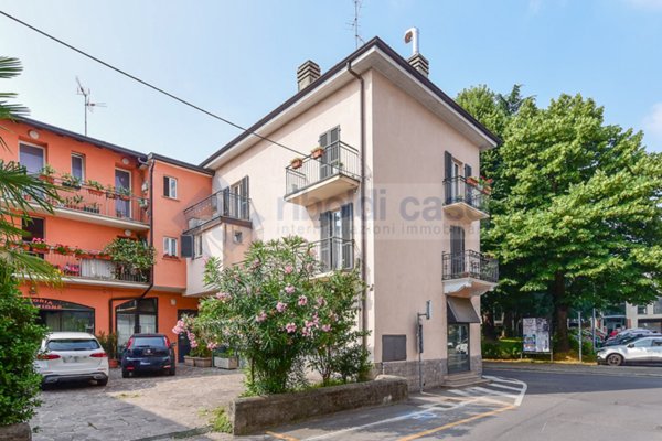 negozio in vendita a Carate Brianza