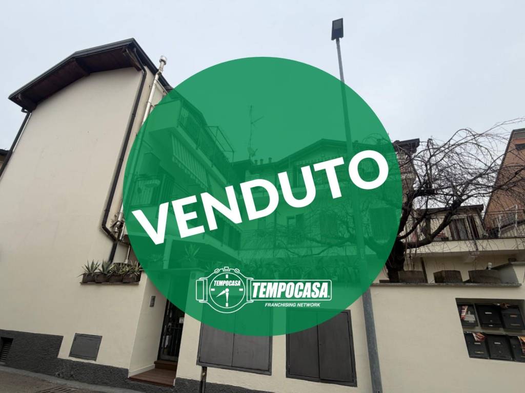 appartamento in vendita a Carate Brianza