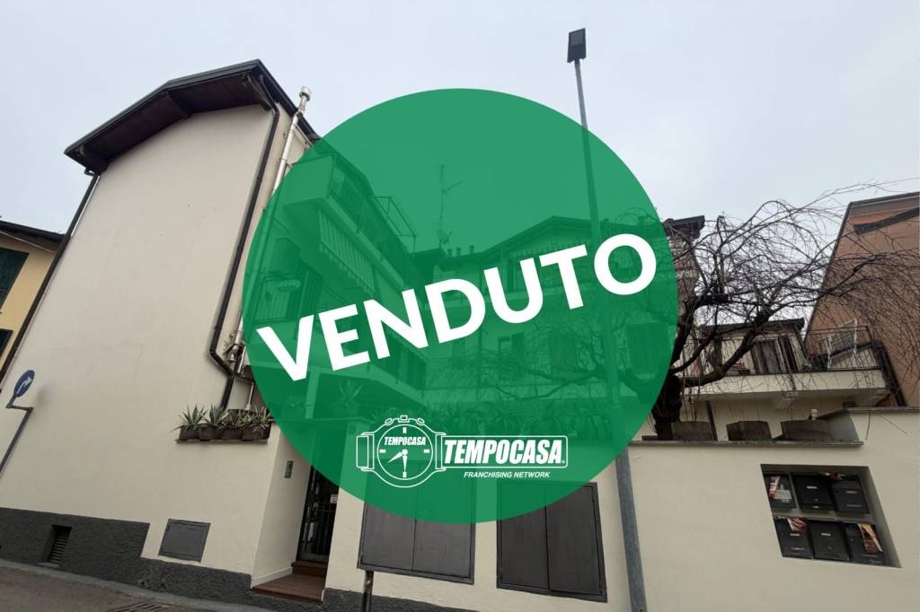 appartamento in vendita a Carate Brianza