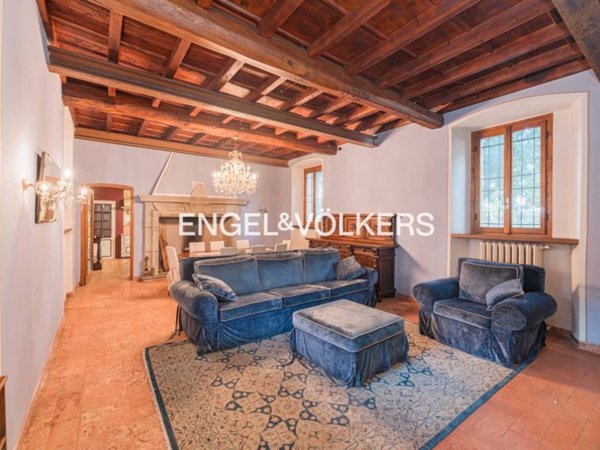 appartamento in vendita a Carate Brianza in zona Costa Lambro