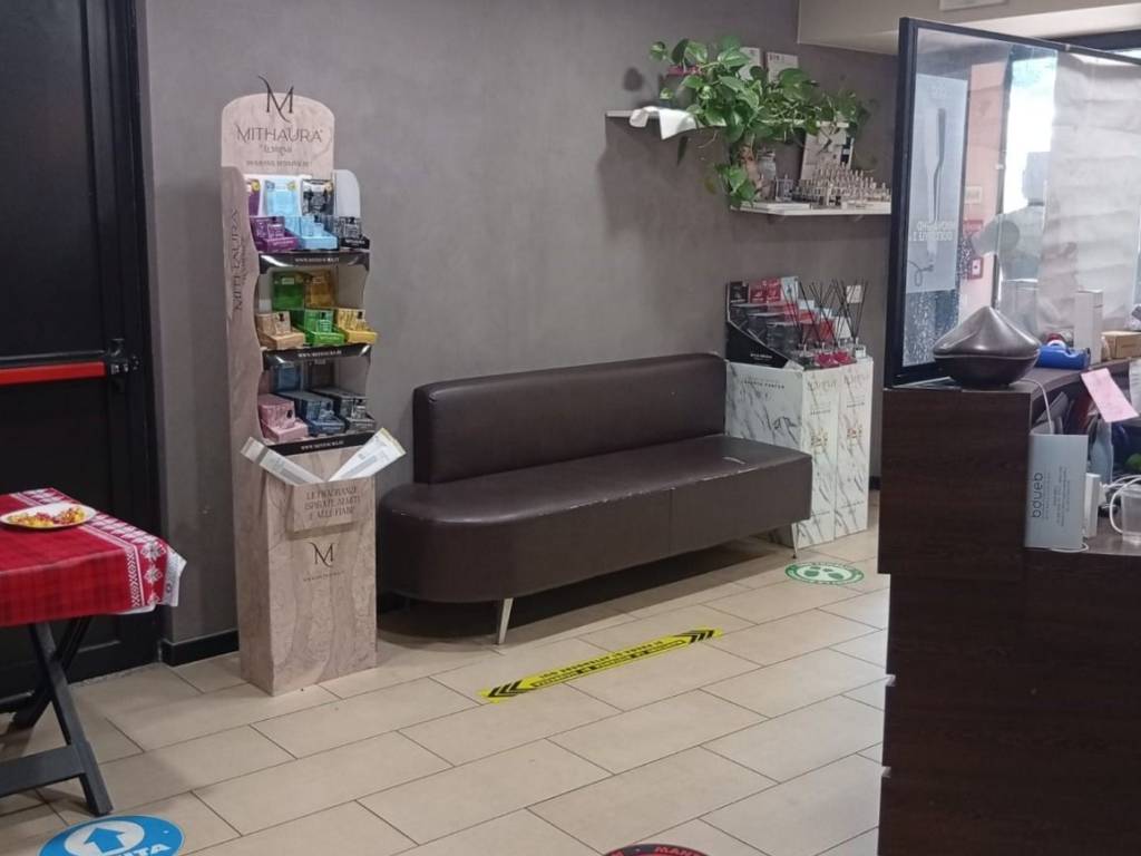 negozio in vendita a Carate Brianza