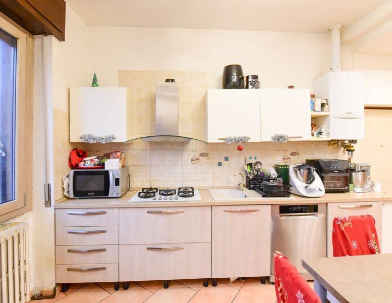 appartamento in vendita a Carate Brianza