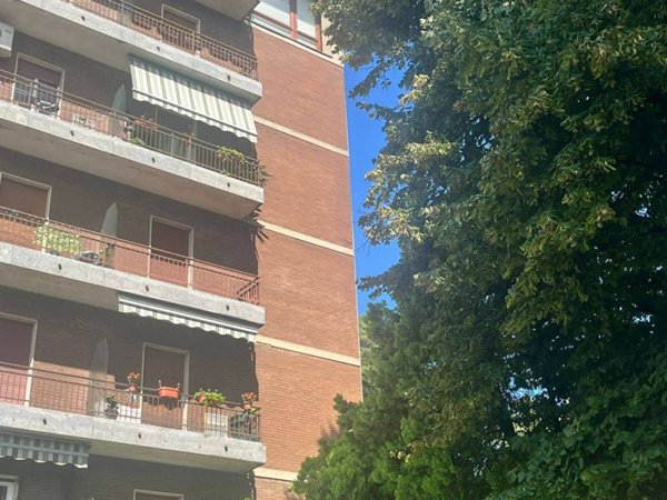 appartamento in vendita a Carate Brianza