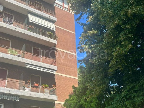 appartamento in vendita a Carate Brianza