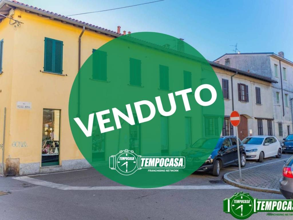 appartamento in vendita a Carate Brianza