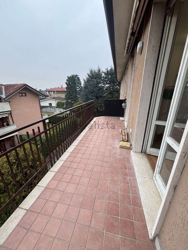 appartamento in vendita a Carate Brianza