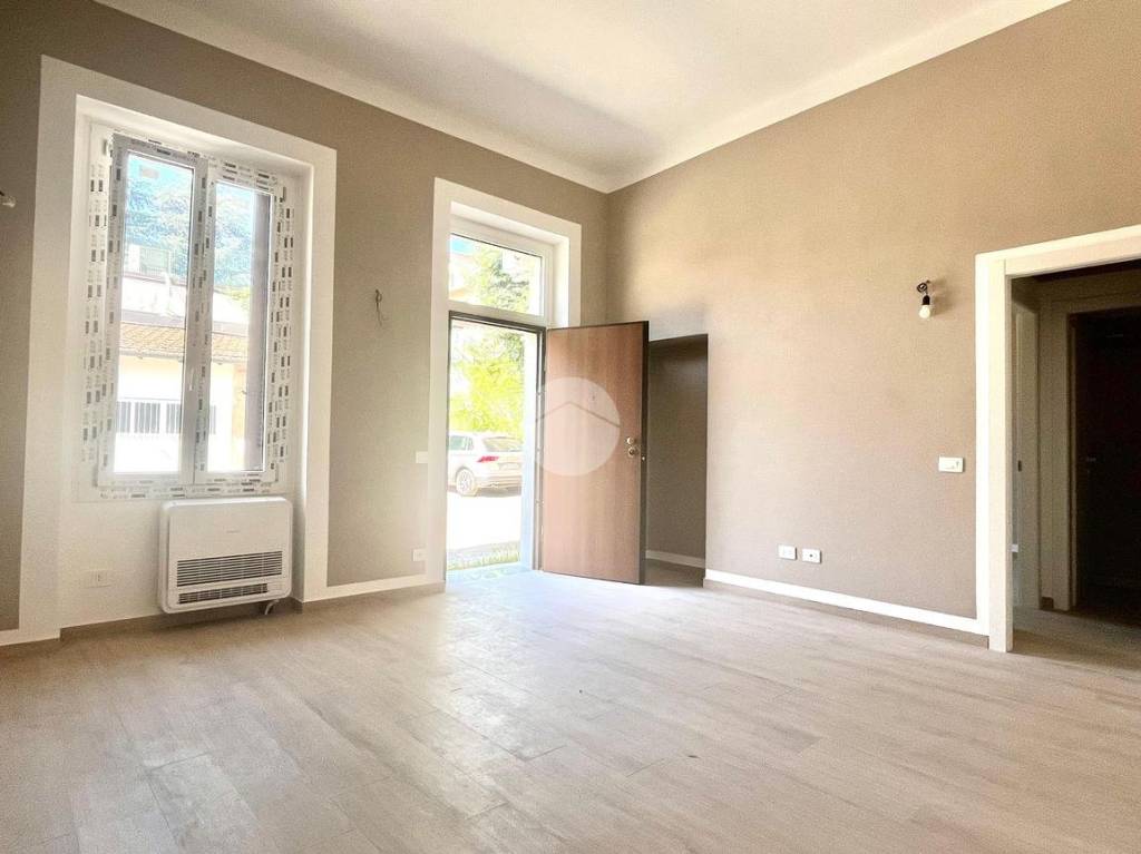 appartamento in vendita a Carate Brianza