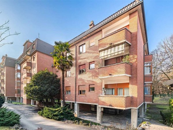 appartamento in vendita a Carate Brianza