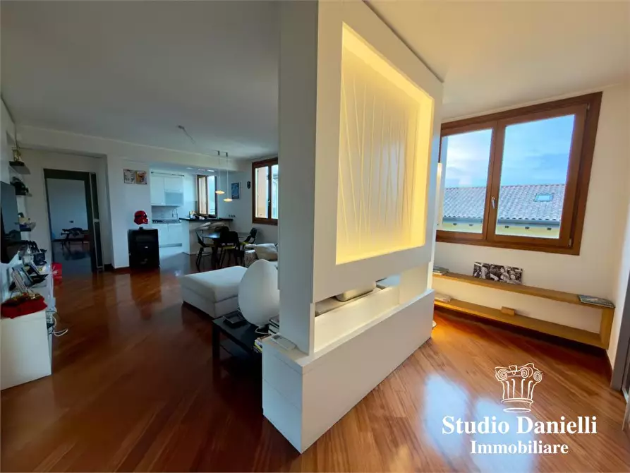 appartamento in vendita a Carate Brianza