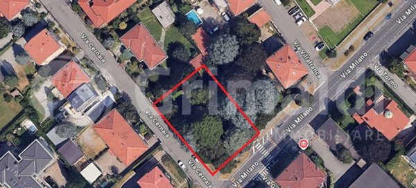terreno edificabile in vendita a Carate Brianza