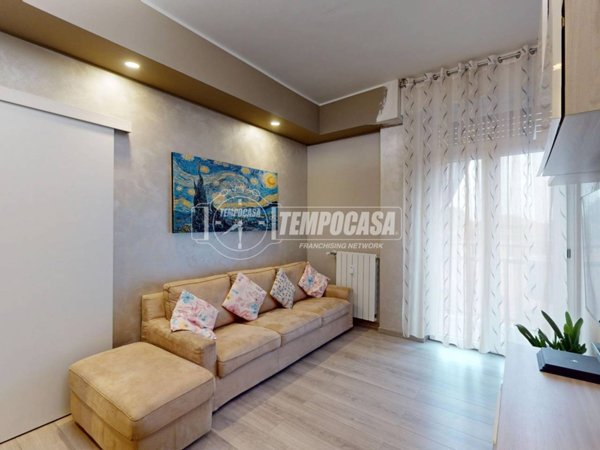 appartamento in vendita a Carate Brianza