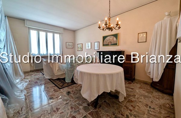 appartamento in vendita a Carate Brianza