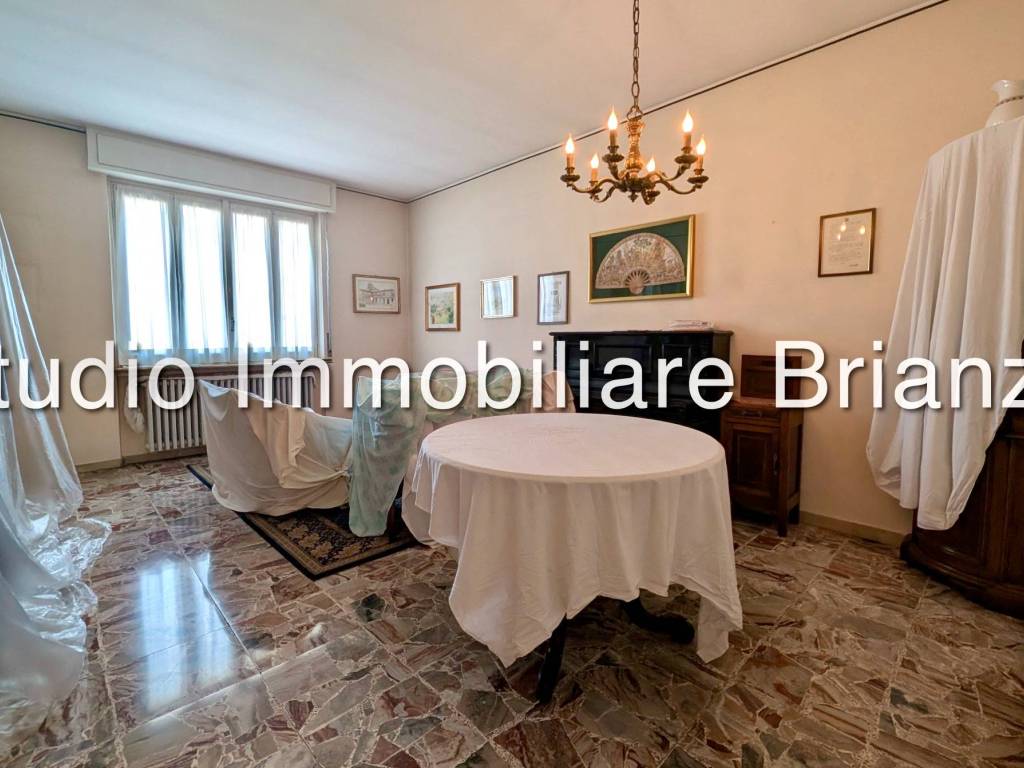 casa indipendente in vendita a Carate Brianza