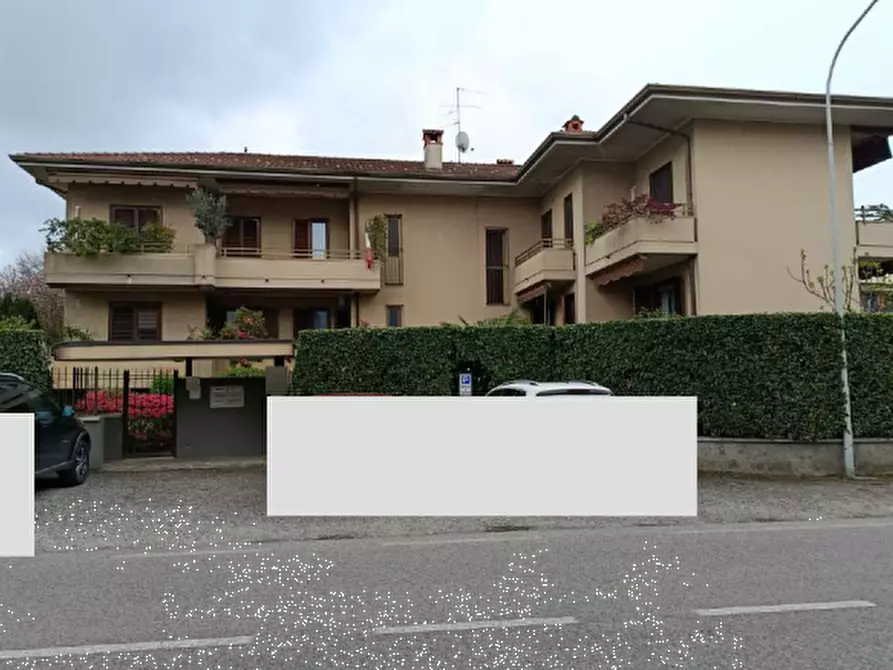 appartamento in vendita a Carate Brianza