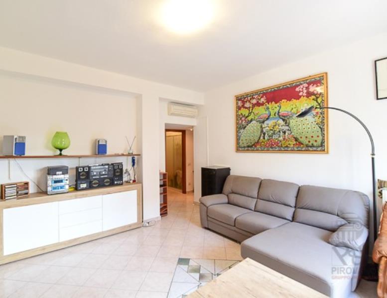 appartamento in vendita a Carate Brianza