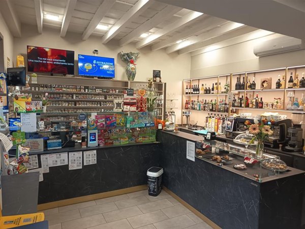 negozio in vendita a Carate Brianza