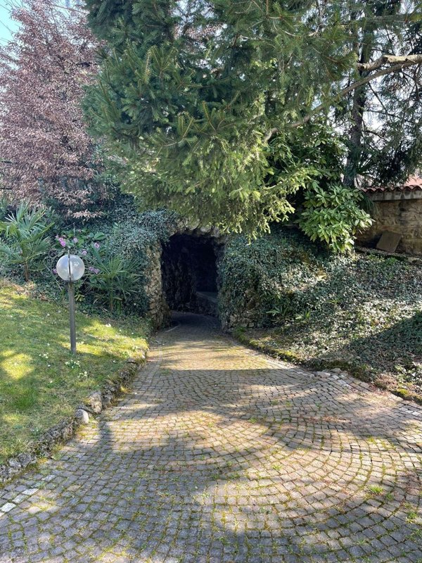 casa indipendente in vendita a Carate Brianza