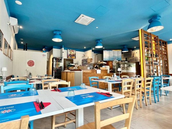 negozio in vendita a Carate Brianza