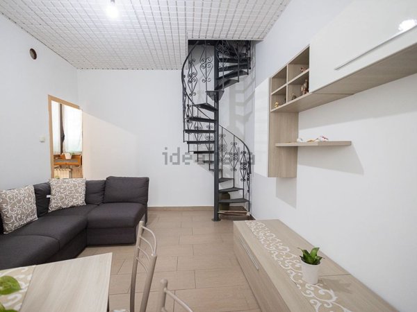 appartamento in vendita a Carate Brianza