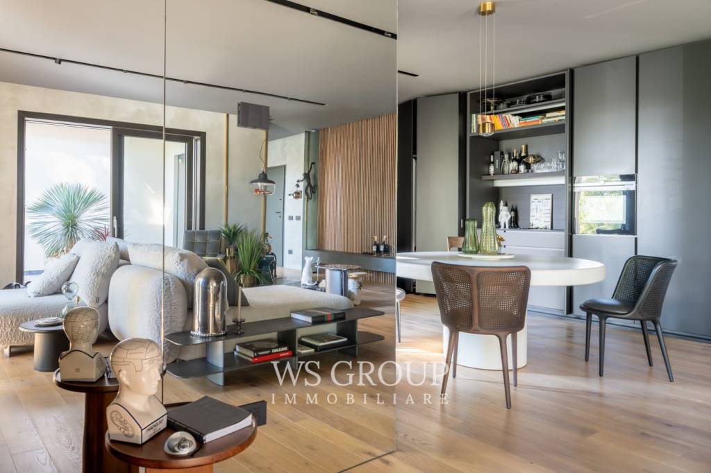 appartamento in vendita a Carate Brianza