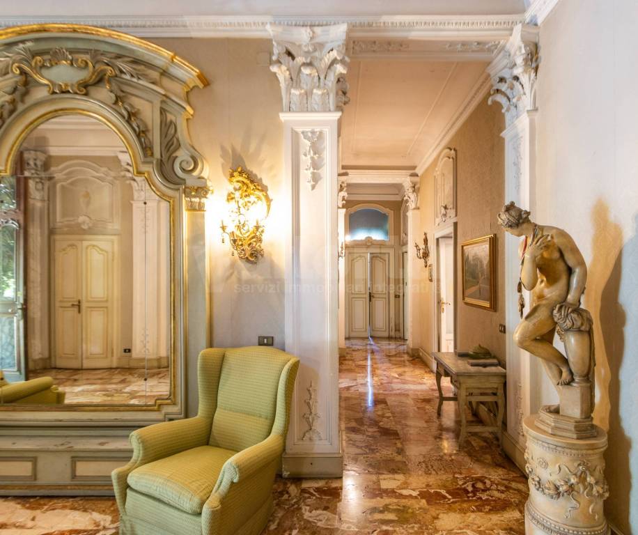 casa indipendente in vendita a Carate Brianza