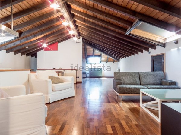 appartamento in vendita a Carate Brianza