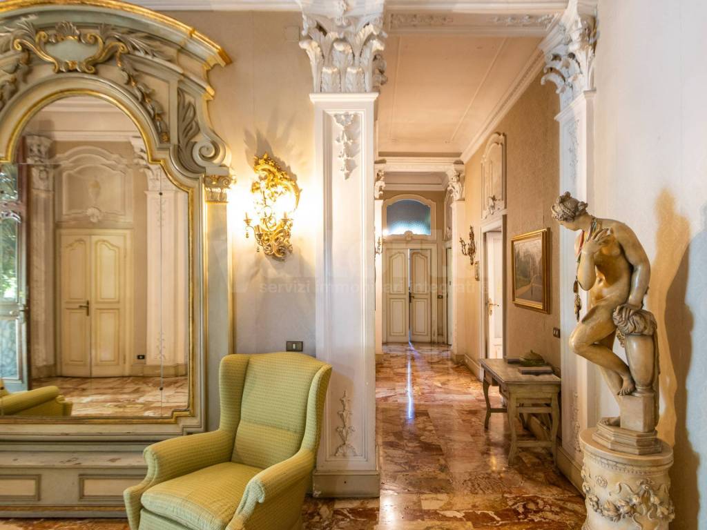 casa indipendente in vendita a Carate Brianza