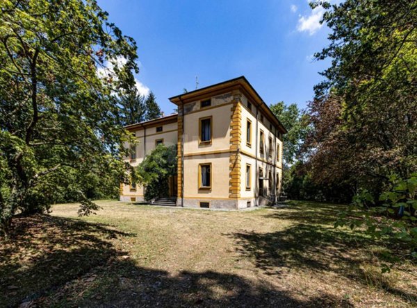 casa indipendente in vendita a Carate Brianza