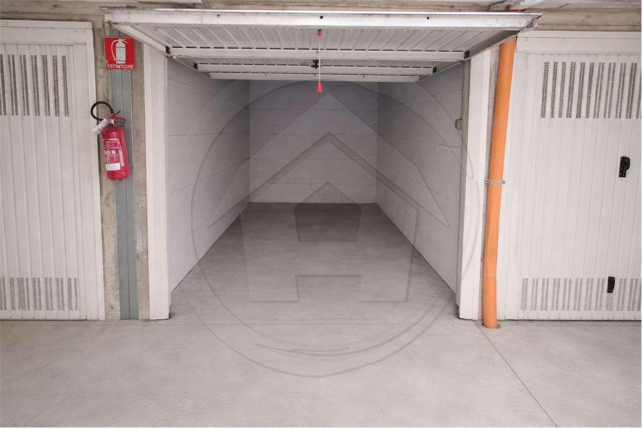 appartamento in vendita a Carate Brianza