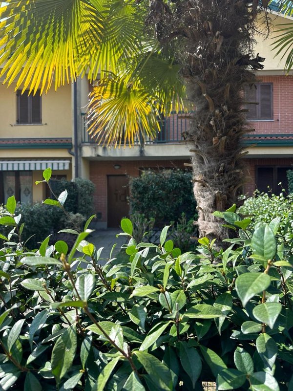 appartamento in vendita a Carate Brianza