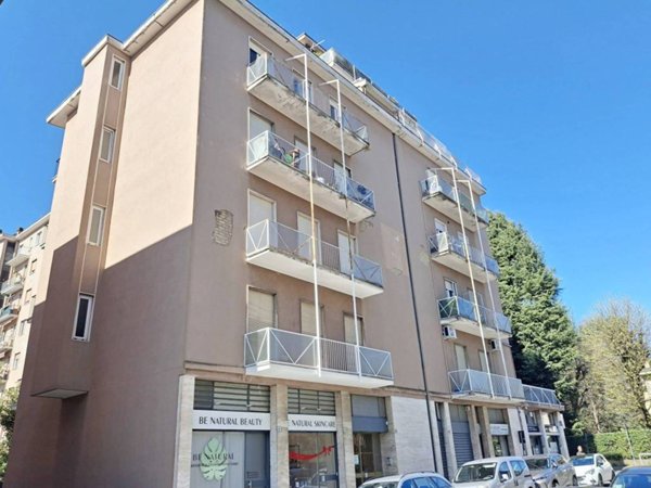 appartamento in vendita a Carate Brianza