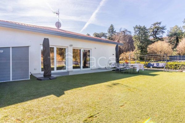casa indipendente in vendita a Carate Brianza