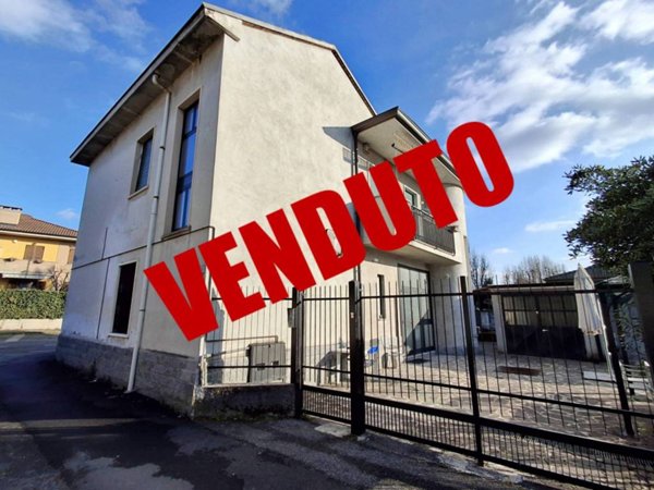 appartamento in vendita a Carate Brianza