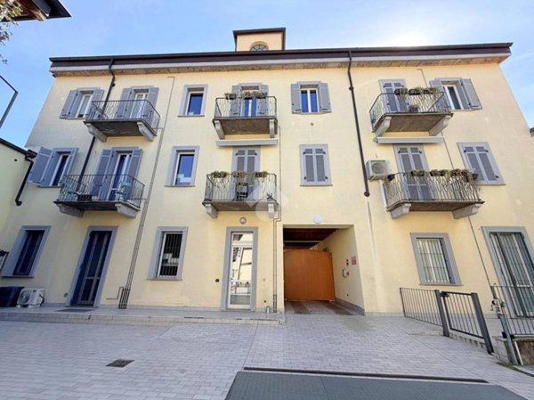 appartamento in vendita a Carate Brianza