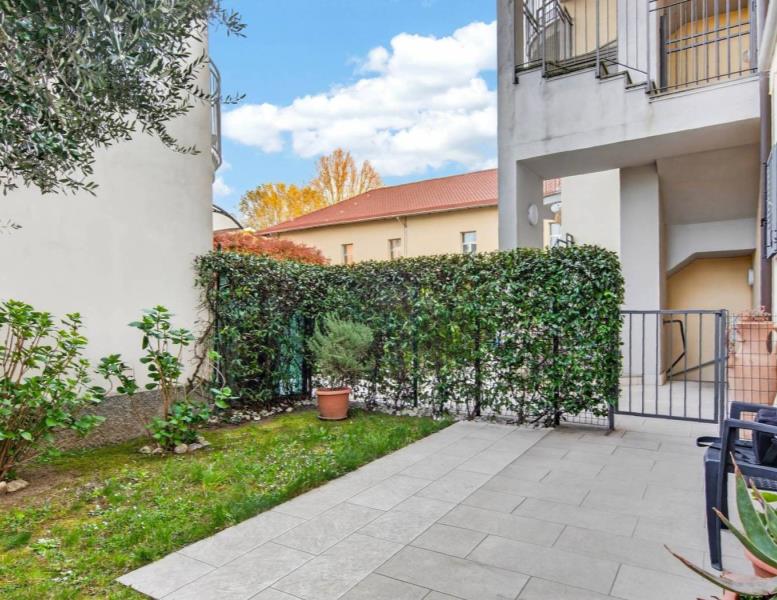 appartamento in vendita a Carate Brianza