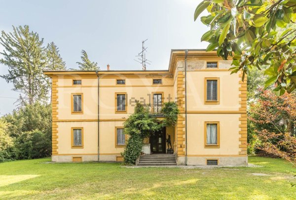 villa in vendita a Carate Brianza