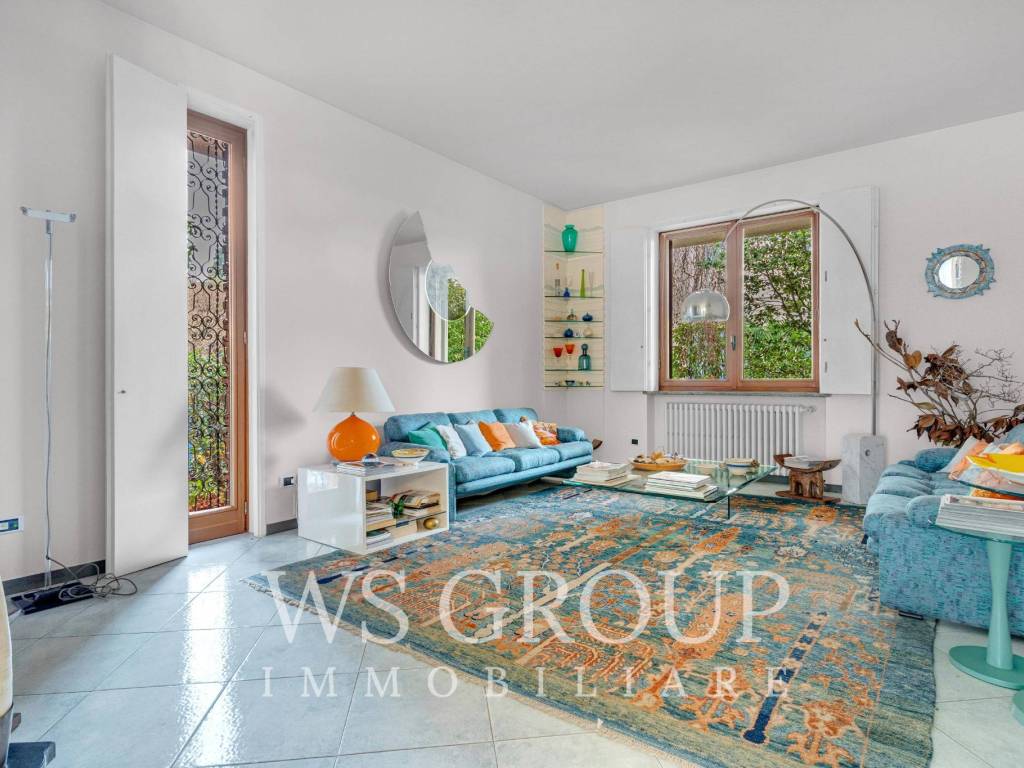 casa indipendente in vendita a Carate Brianza