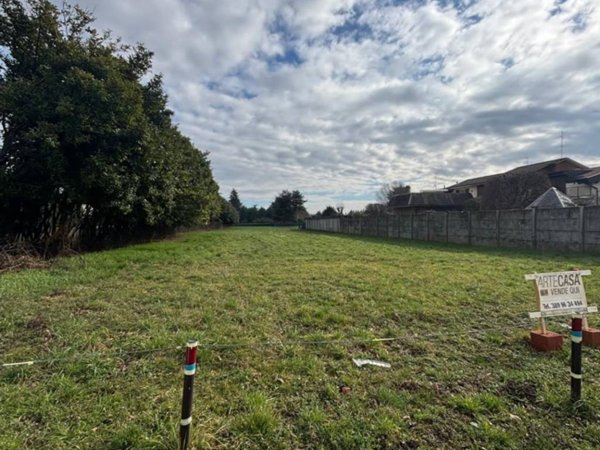 terreno agricolo in vendita a Carate Brianza