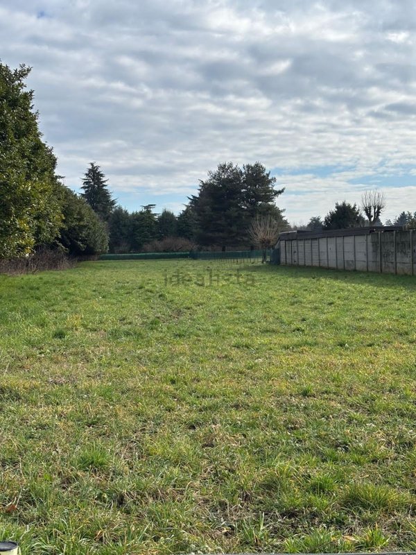 terreno agricolo in vendita a Carate Brianza