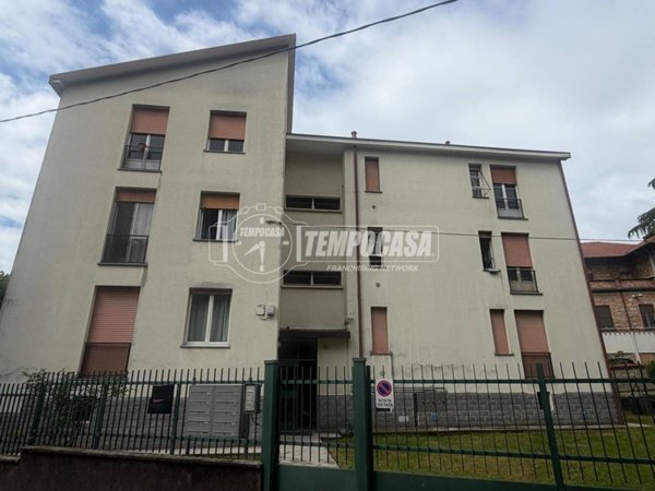 appartamento in vendita a Carate Brianza in zona Agliate