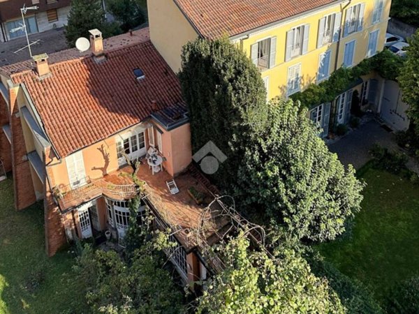 appartamento in vendita a Carate Brianza